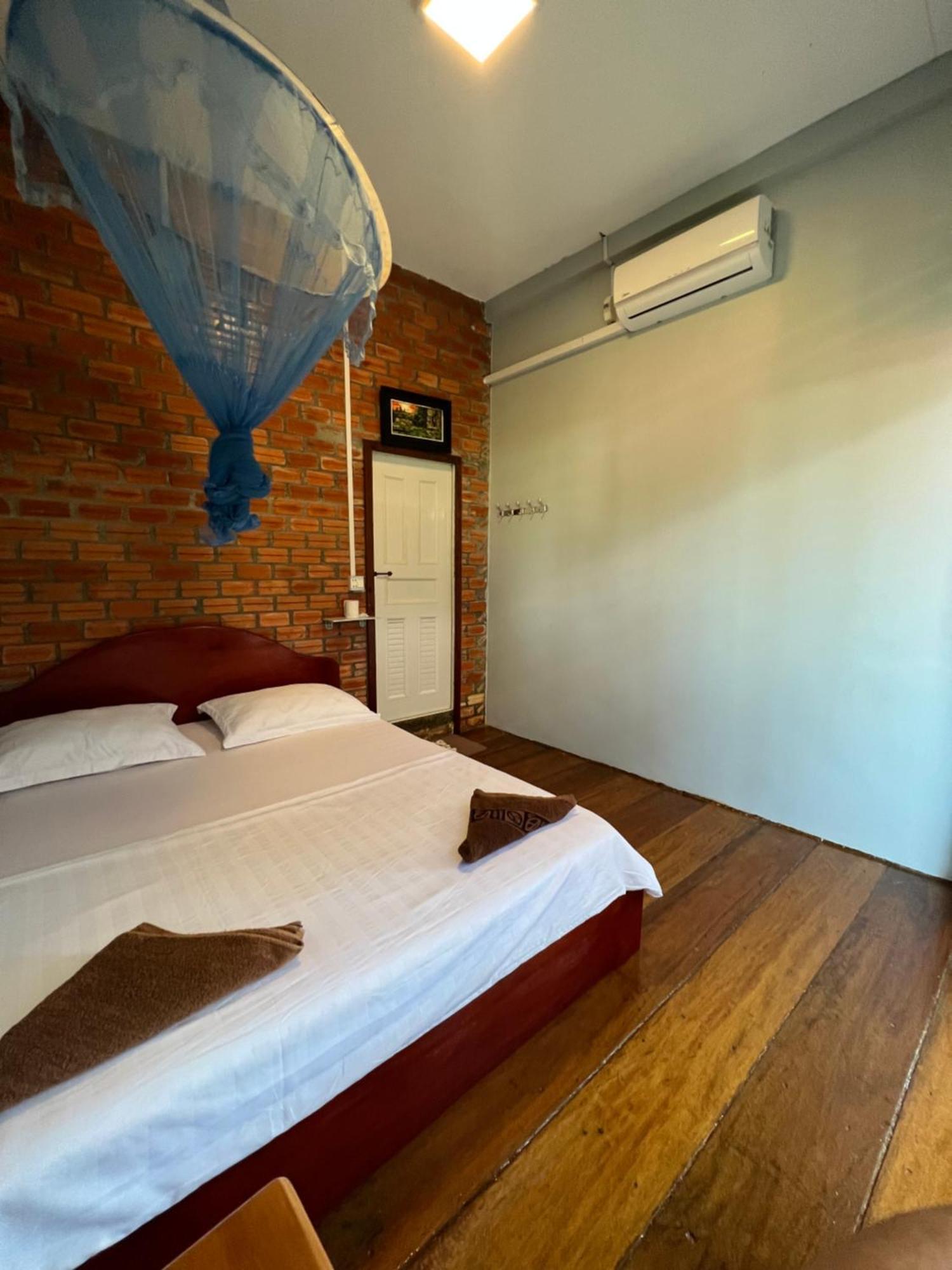 Ing Ing Guesthouse Koh Rong Sanloem Exterior photo